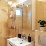 Luxurious And Cosy - Dristor