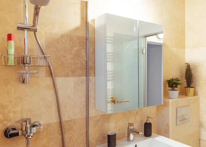 Luxurious And Cosy - Dristor *