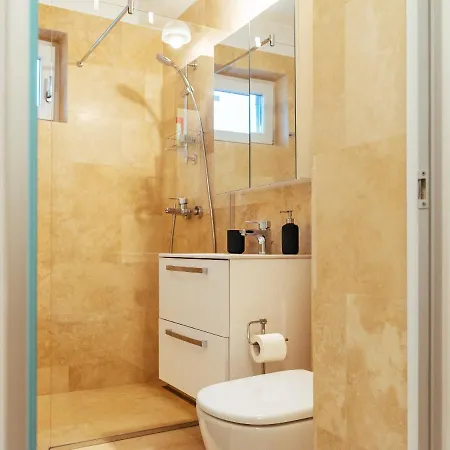 Апартаменты Luxurious And Cosy - Dristor *