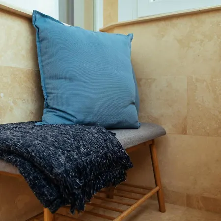 Luxurious And Cosy - Dristor