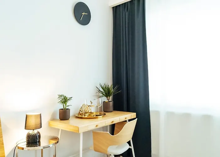 Апартаменти Luxurious And Cosy - Dristor Бухарест