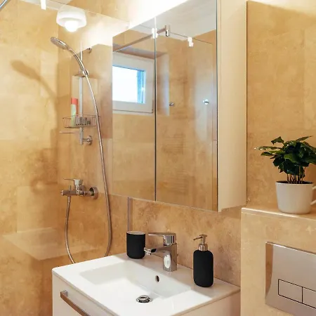 Luxurious And Cosy - Dristor